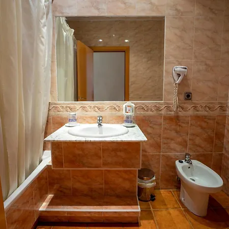 Hotel Los Barruecos By Croma