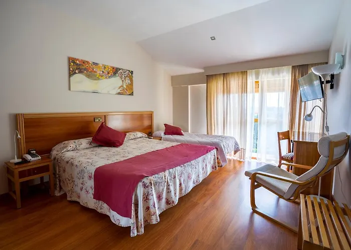 Barruecos Grupo Bga 3* Malpartida de Cáceres