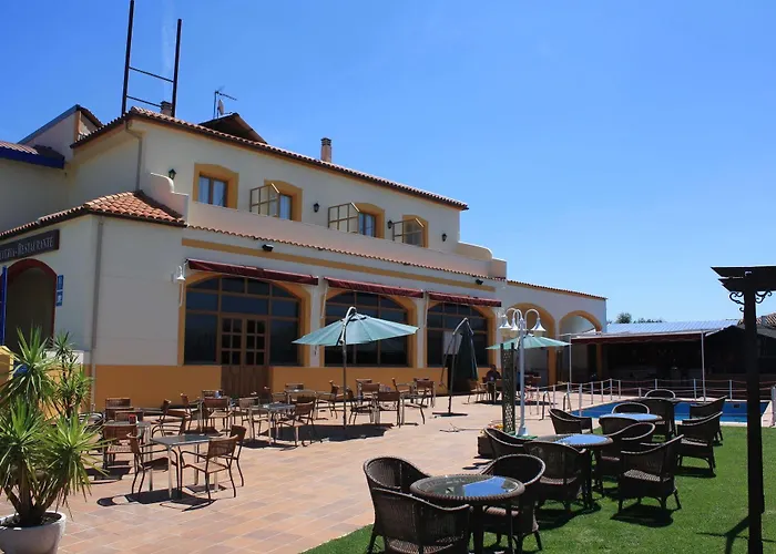 Barruecos Grupo Bga 3* Malpartida de Cáceres